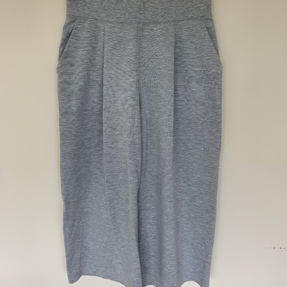 Lululemon cropped wide leg pants